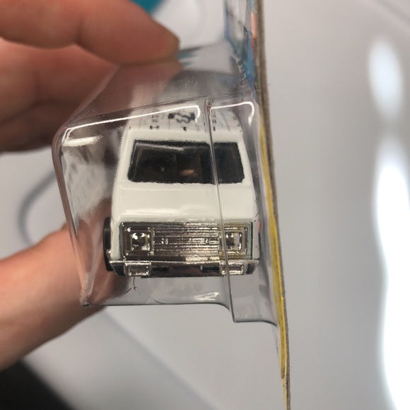 Hot Wheels 70’s Van - Picture 5 of 8